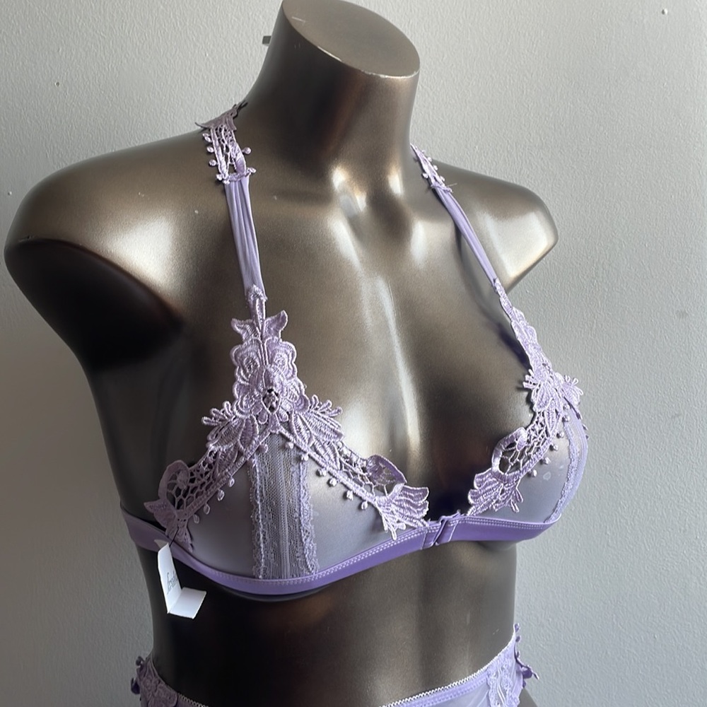 Frederick’s of Hollywood Lilac Natalia Lingerie Set Medium NWT